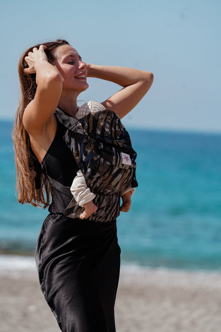 Переноска для ребенка Флип Junglefari Яркое золото - KOKADI