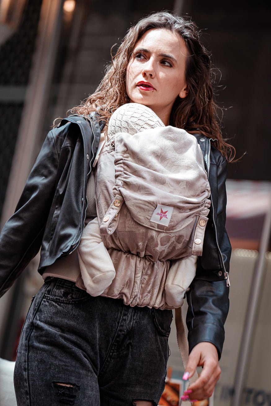 Babytrage Flip Silky Skulls - KOKADI