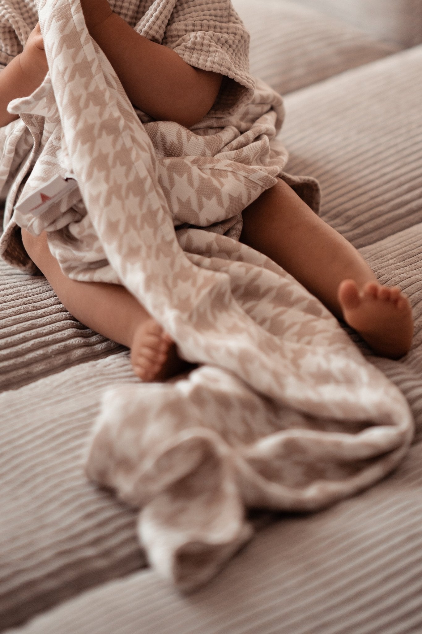 Мягкое одеяло «гусиные лапки» Campiano - KOKADI