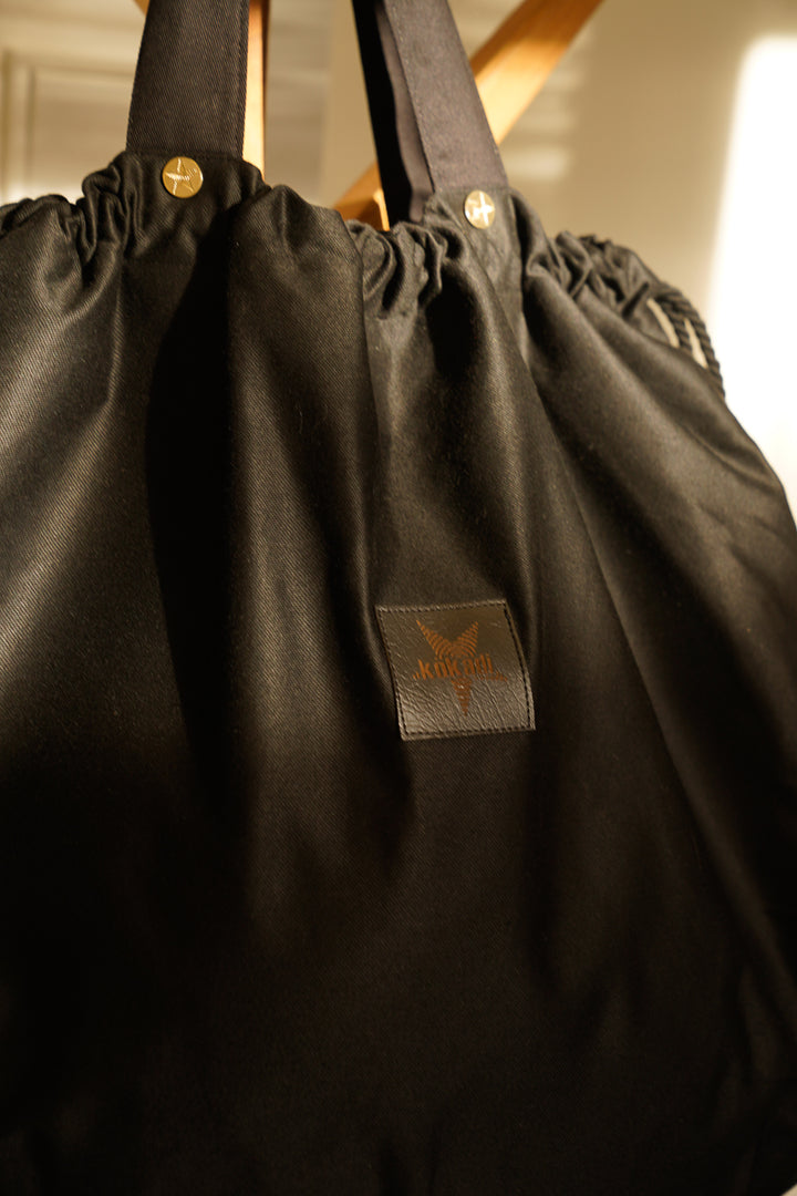 Сумка для мамы просто черная