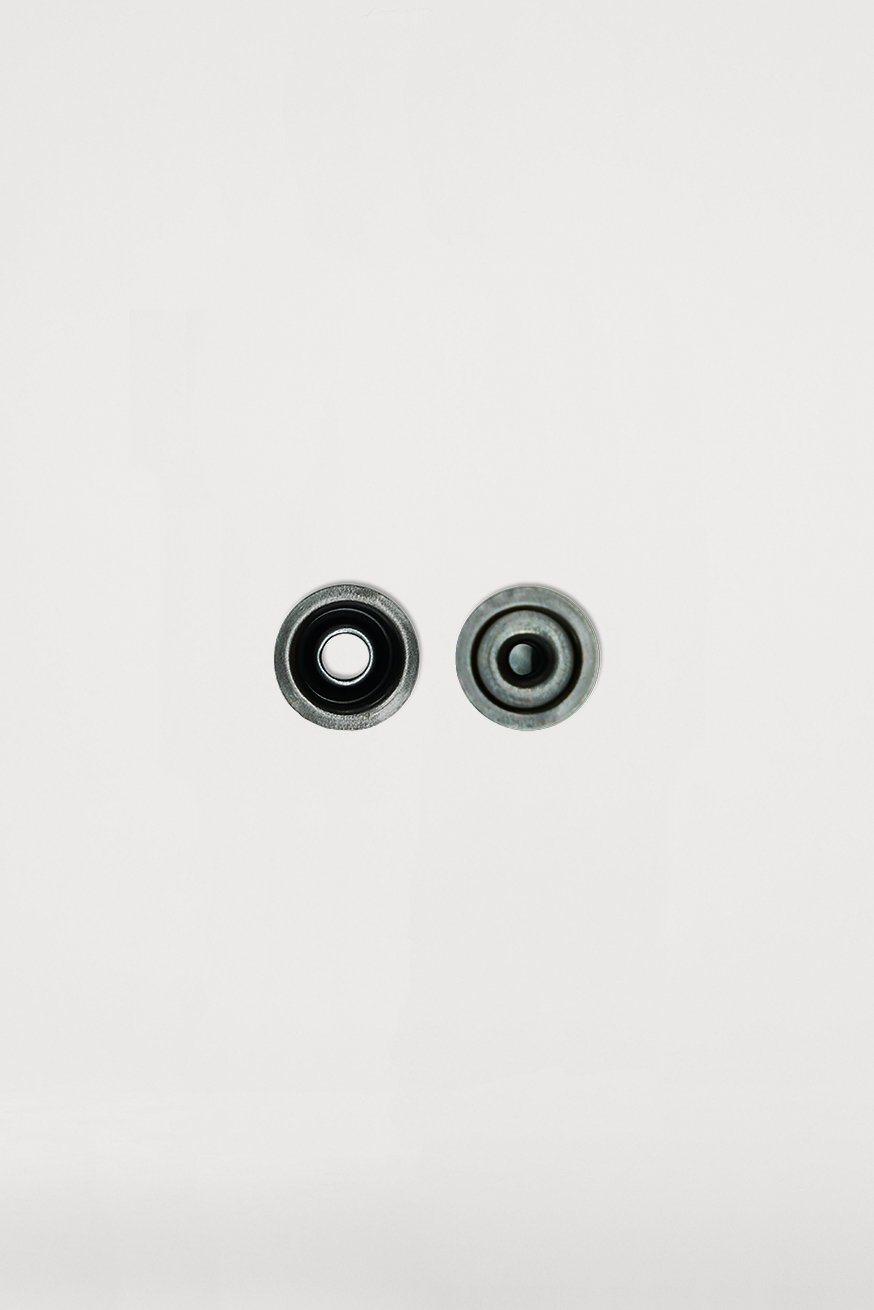 Кнопка мужская черная (старая) - KOKADI